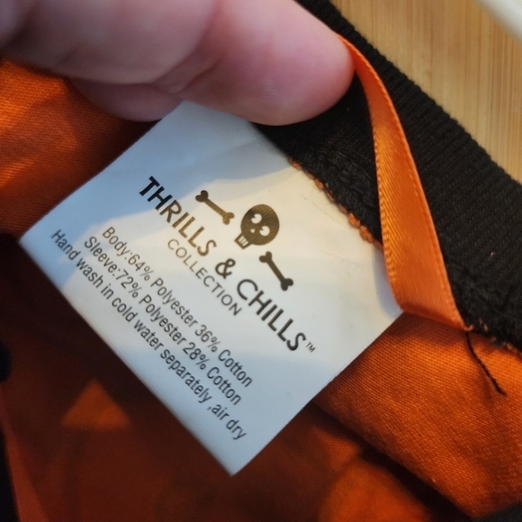 NWT Thrills & Chills Dog Halloween Tee Size Large L "Trick or Treat" Orange New - Picture 5 of 6